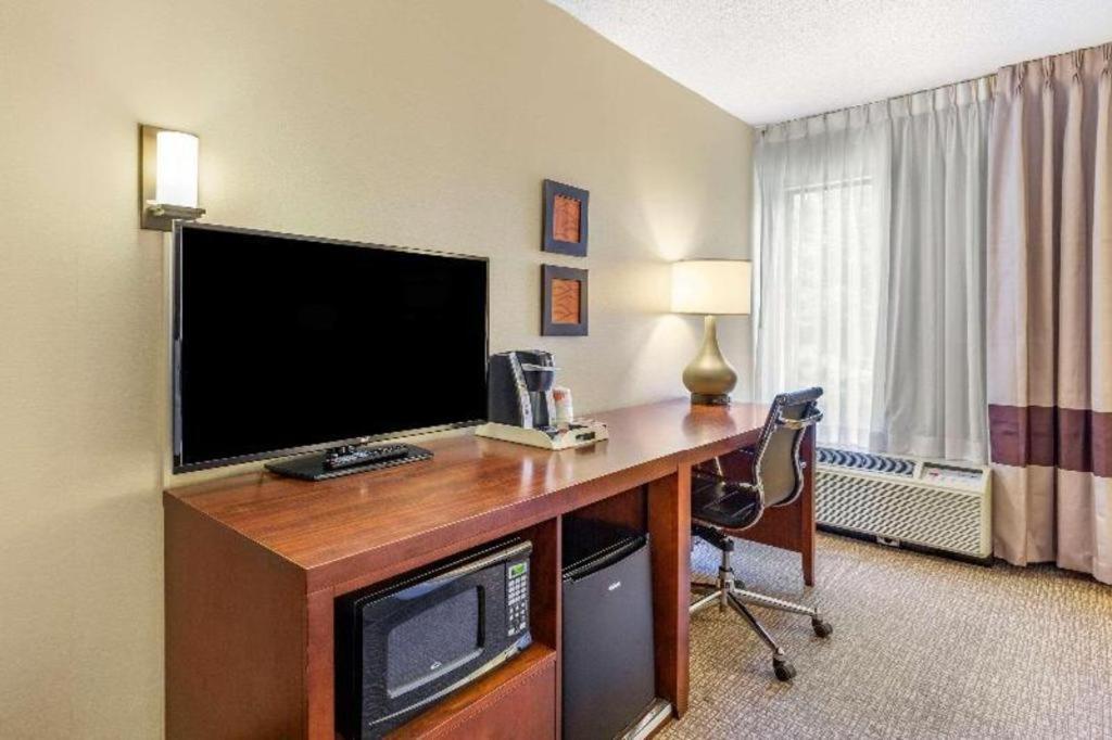 Comfort Inn Quantico Стафорд Екстериор снимка