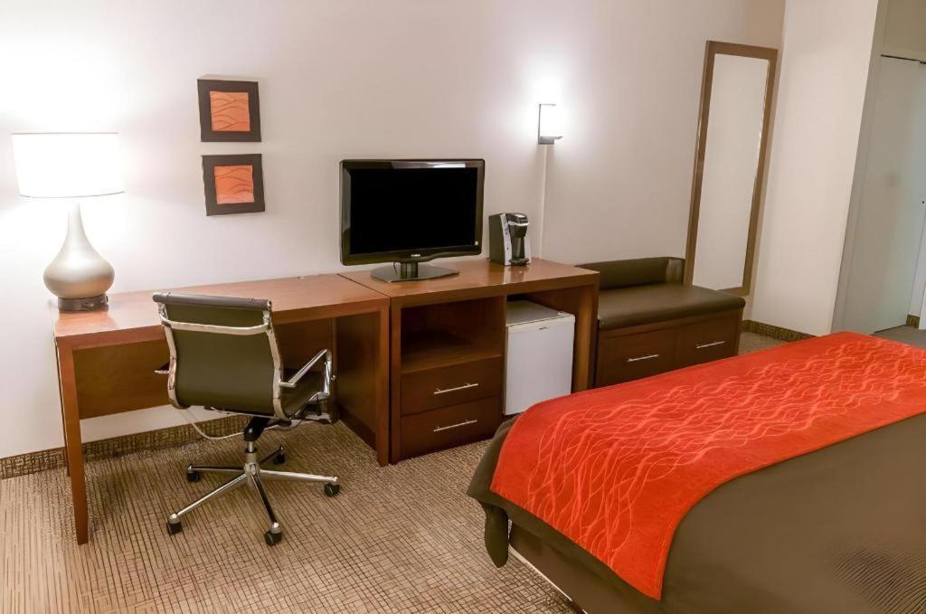 Comfort Inn Quantico Стафорд Екстериор снимка
