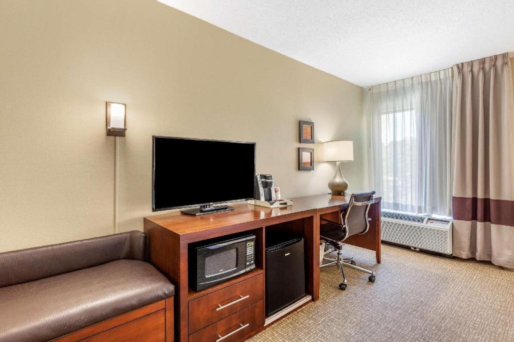 Comfort Inn Quantico Стафорд Екстериор снимка